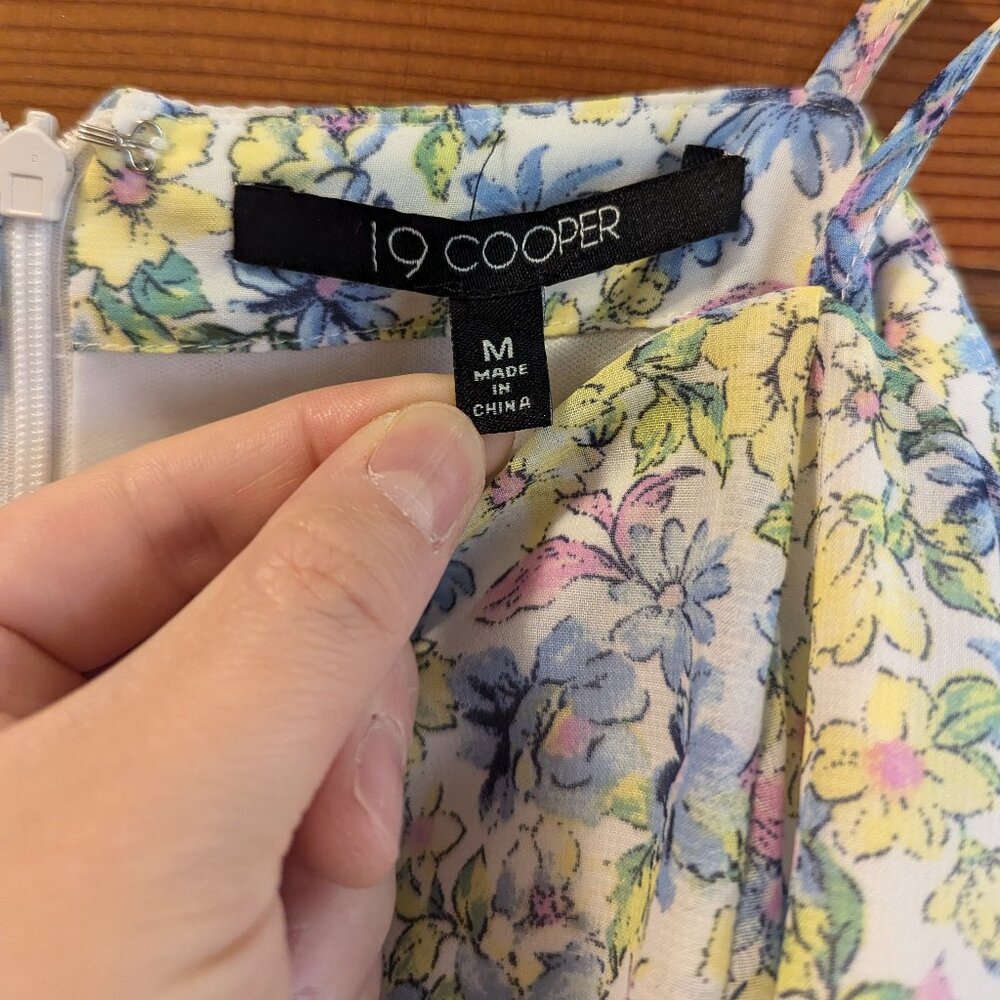 19 Cooper Button Front Ruffle Dress (New without tag) - Picture 3 of 7